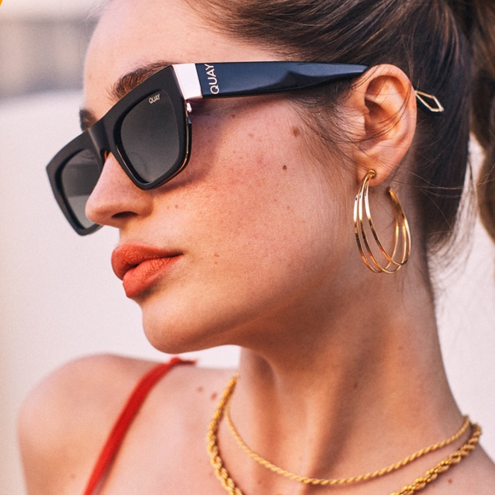 QUAY “DOLLAR SIGN” POLARIZED SUNGLASSES